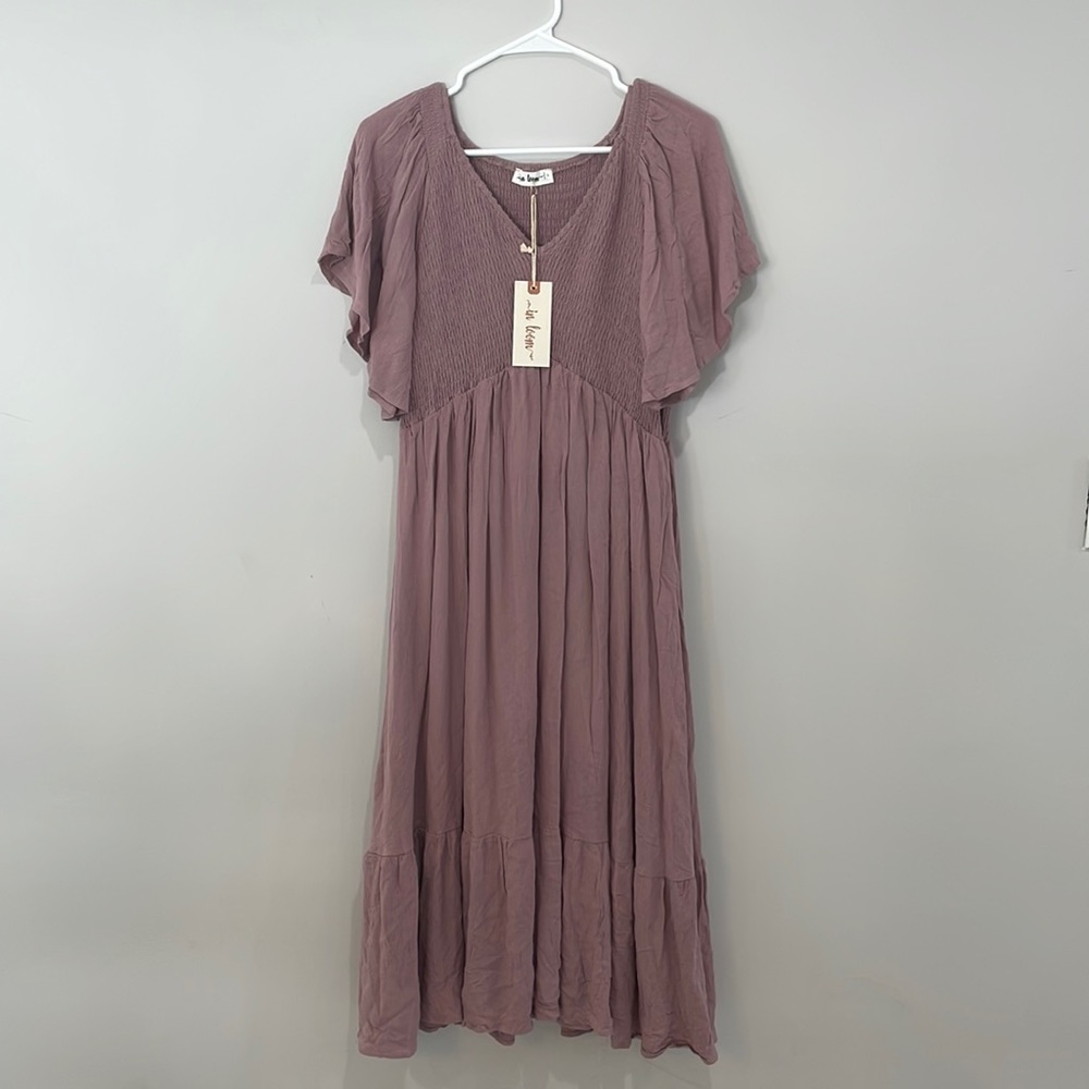 Vici Collection : Nolani smocked midi dress - blush/mauve